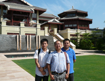 考察亚龙湾旅游